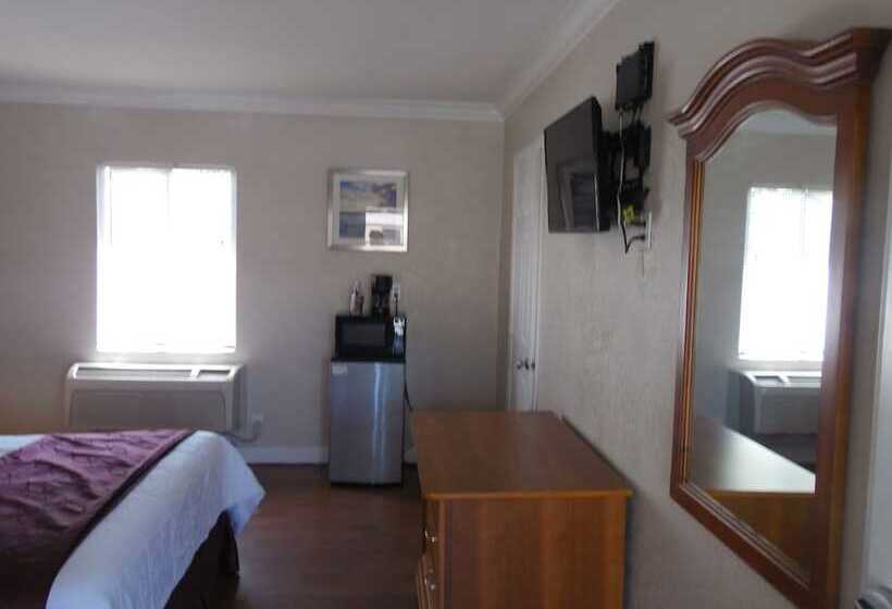 Hi Way Host Motel
