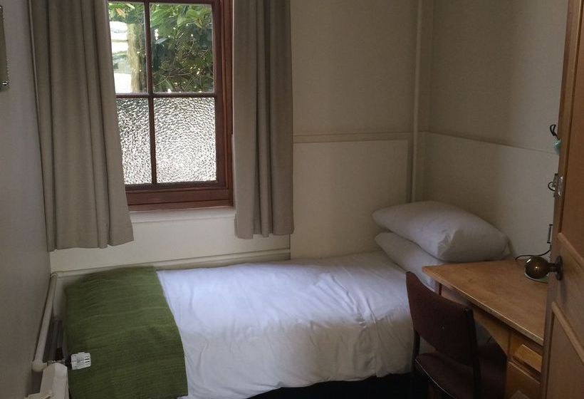 בית מלון כפרי Burns Lodge At Holy Cross Centre