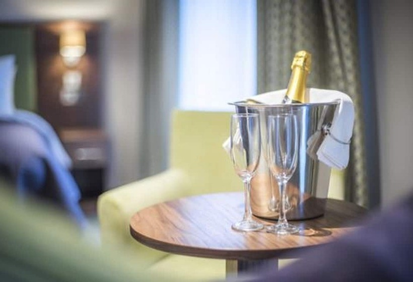 Cotswolds Hotel & Spa