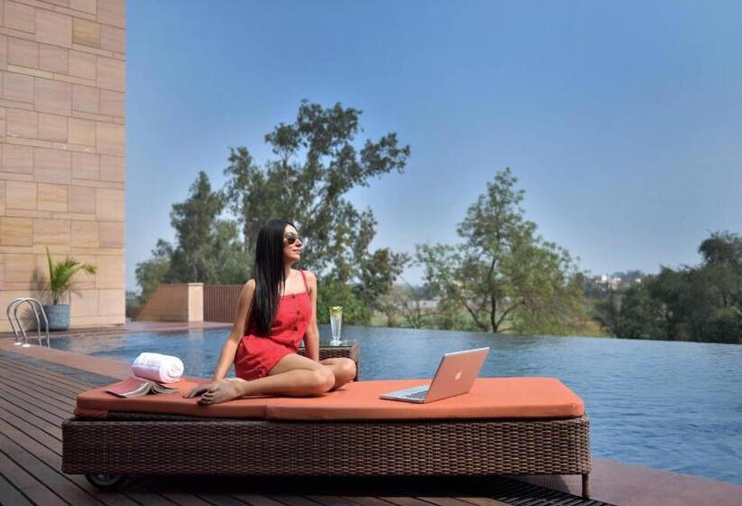 酒店 Courtyard By Marriott Raipur