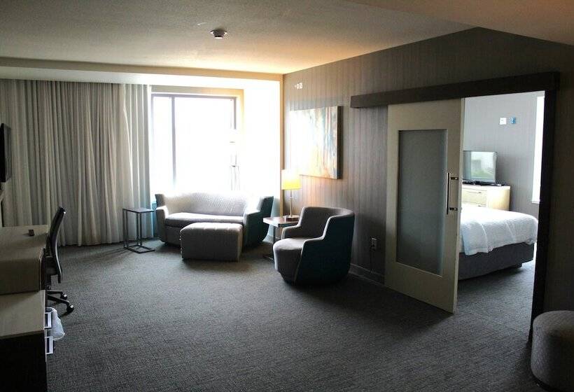 בית מלון כפרי Courtyard By Marriott Muncie At Horizon Convention Center