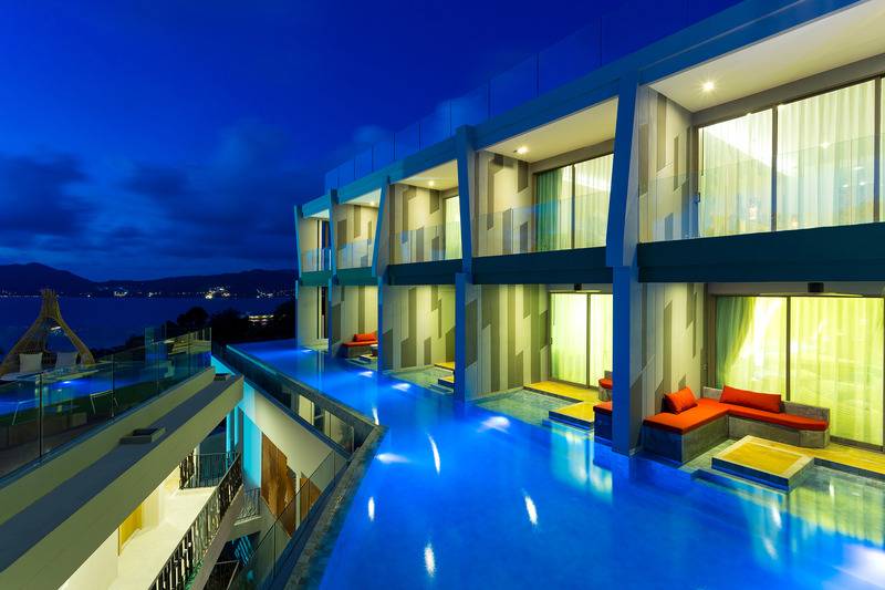 هتل Crest Resort & Pool Villas   Sha Extra Plus
