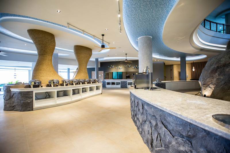 هتل Crest Resort & Pool Villas   Sha Extra Plus