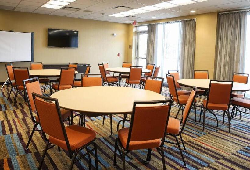 فندق Fairfield Inn & Suites By Marriott Madison Verona