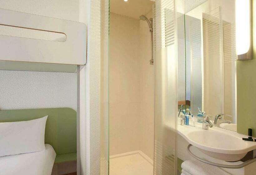 Отель Ibis Budget Tours Nord