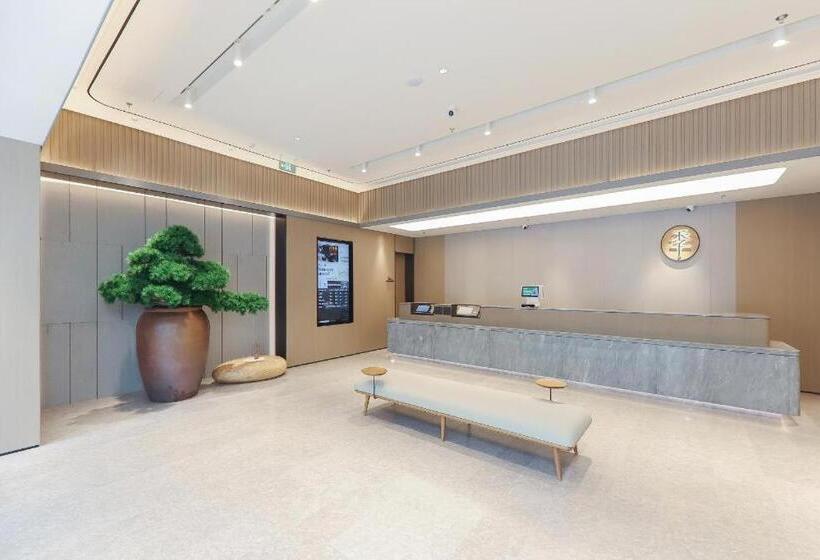 Ji Hotel Nantong East Bus Station