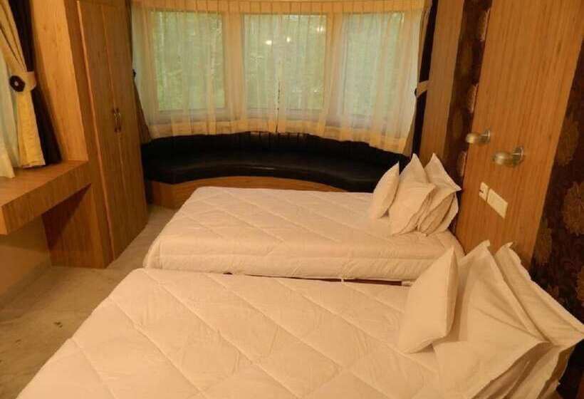 The Kei Inn & Suites Hotel Near Salt Lake