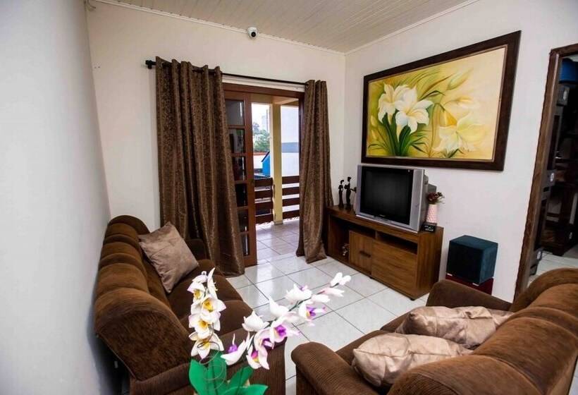 Hostel Castelo