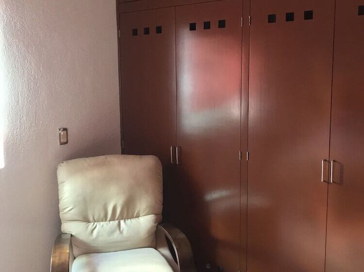 تختخواب و صبحانه Yurinn