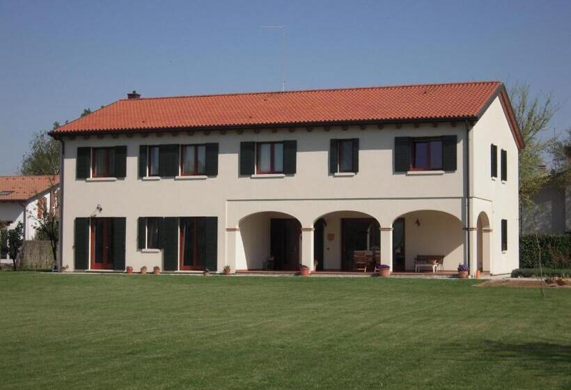 هتل Agriturismo Ai Carpini