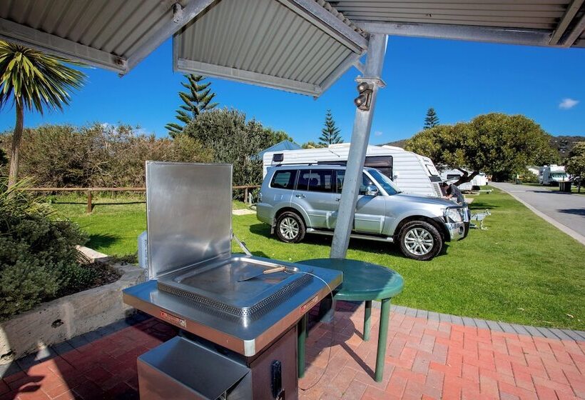 בית מלון כפרי Big4 Middleton Beach Holiday Park