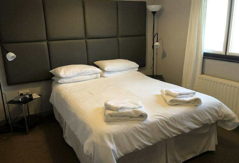فندق Links Lets Room Only