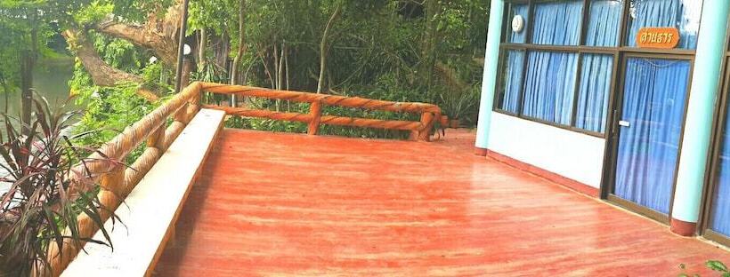فندق Suanphet Riverview Resort