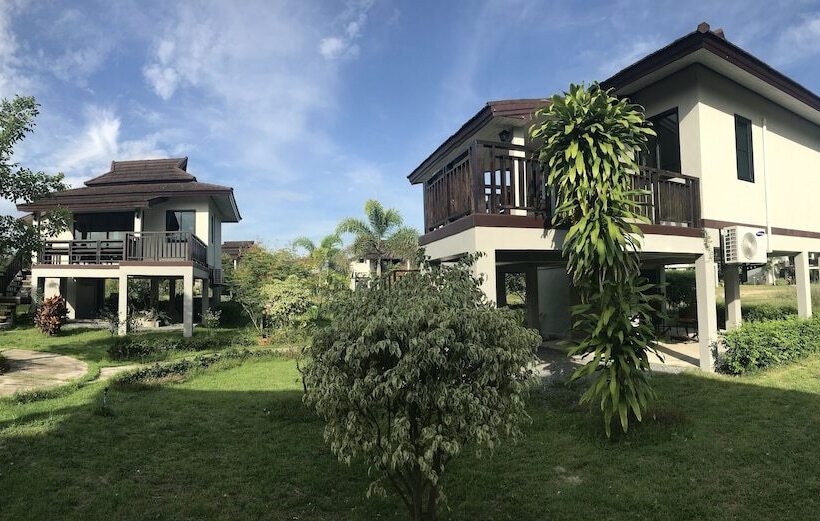 هتل The Hip Resort @ Khao Lak