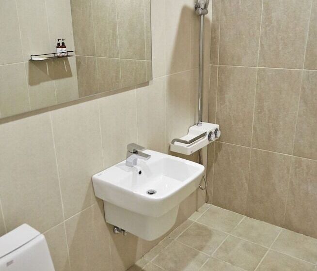 בית מלון כפרי The May