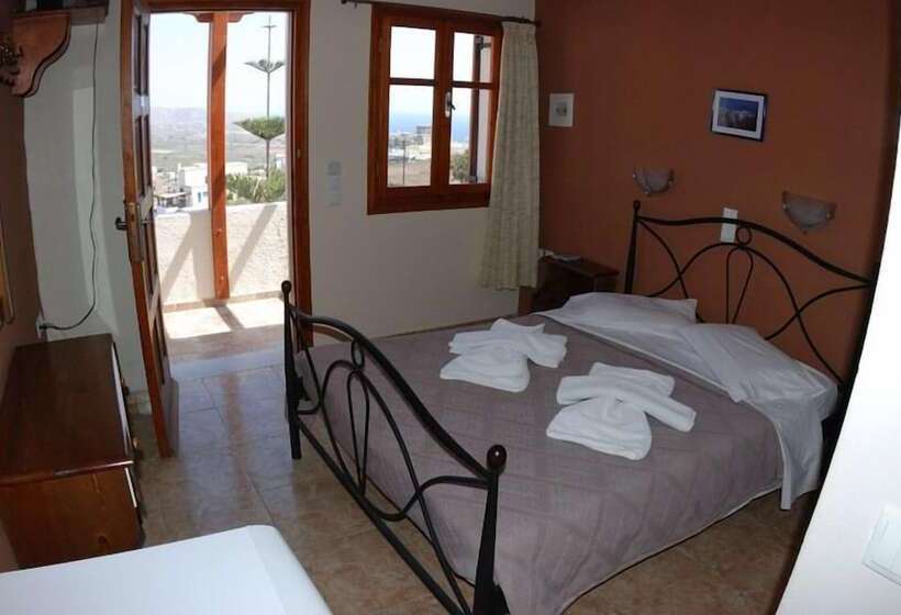 هتل Villa Galinia
