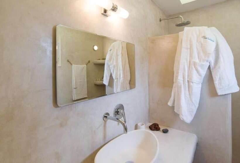 هتل Villa Galinia