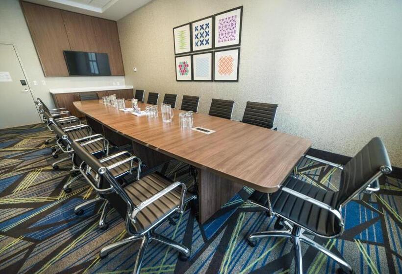 酒店 Candlewood Suites West Edmonton   Mall Area, An Ihg