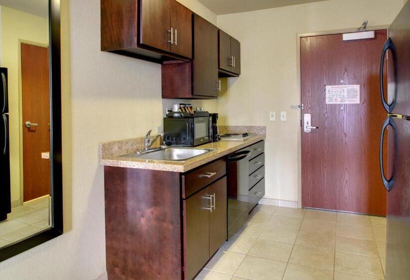 فندق Cobblestone Inn & Suites  Steele