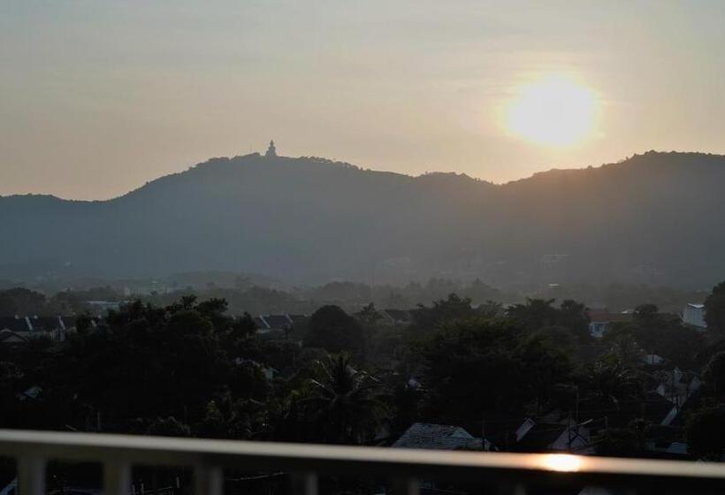 هتل Coco Retreat Phuket Resort & Spa