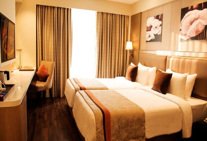 هتل Grand Mercure Agra