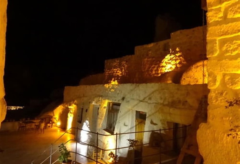 هتل Emit Cave