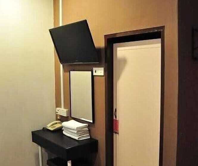 هتل Galaxy Inn