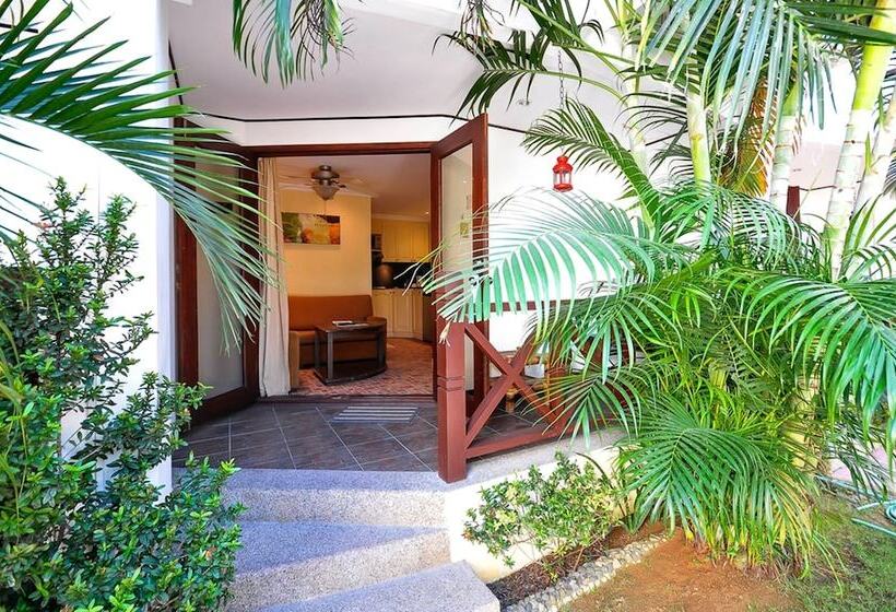 酒店 Nirvana Beach Resort