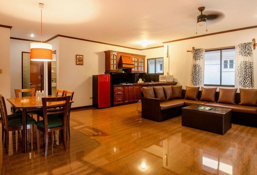 酒店 Nirvana Beach Resort