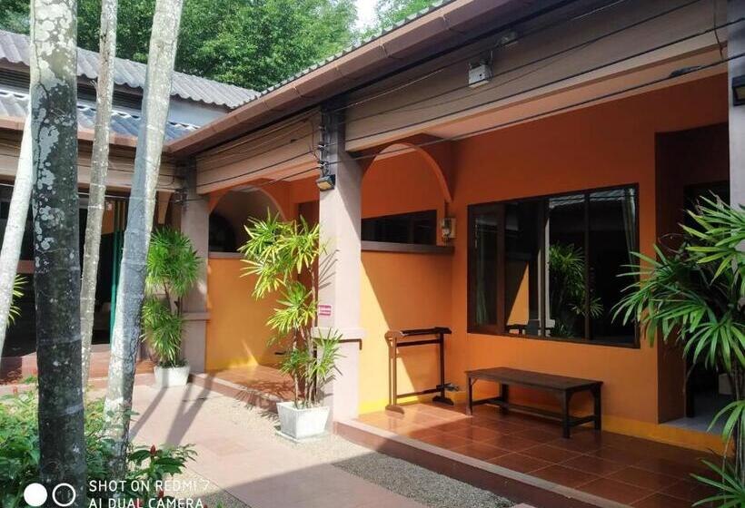 هتل Phuket Siam Villas   Sha Plus