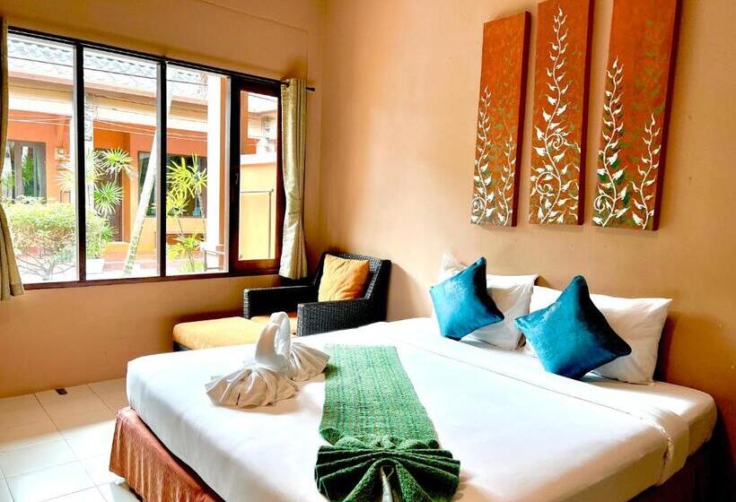 هتل Phuket Siam Villas   Sha Plus