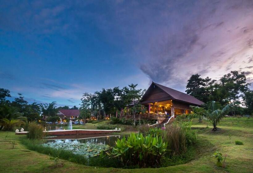 هتل Sasidara Resort Nan