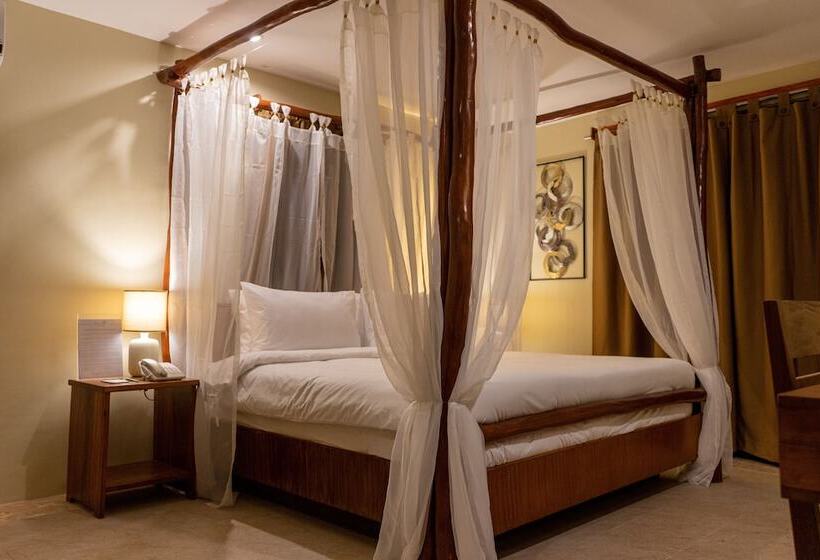 Hotel Serene La Playa Boracay