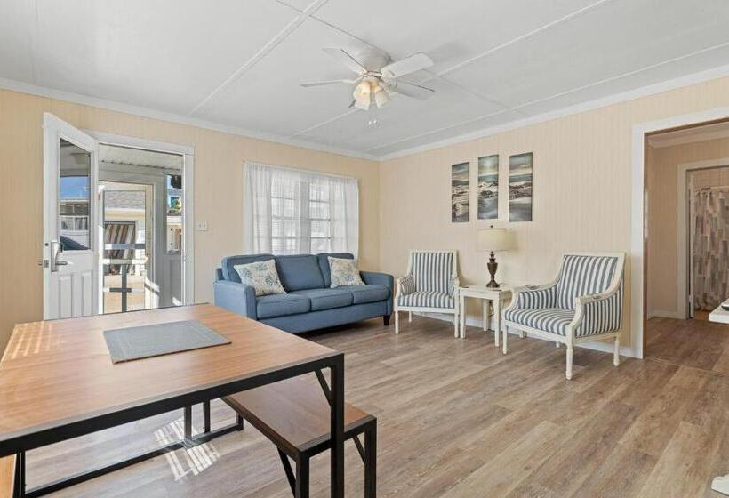 بنسيون Oceanside Court By Kees Vacations