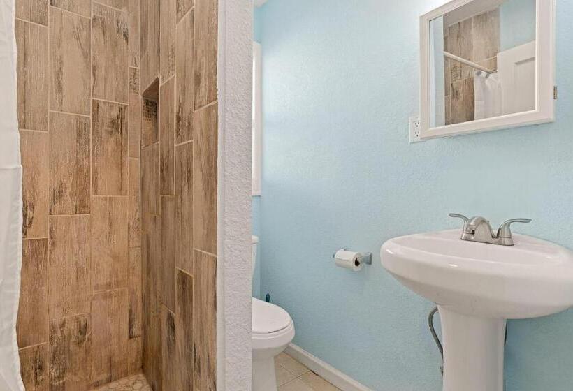 بنسيون Oceanside Court By Kees Vacations