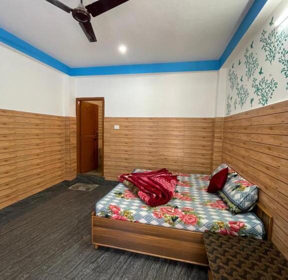 فندق صغير Chojh Inn Guest House