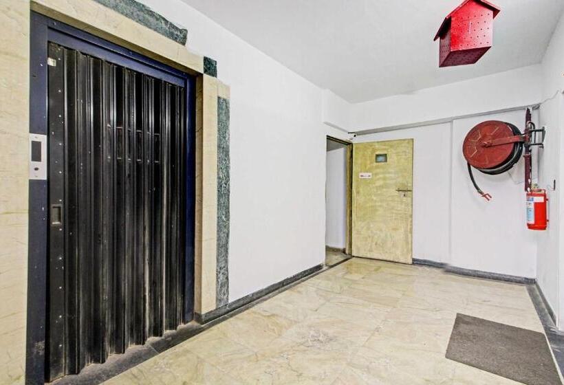 Hotel Collection O Gariahat Inn Near 2nd Floor Kfc Building, Gariahat