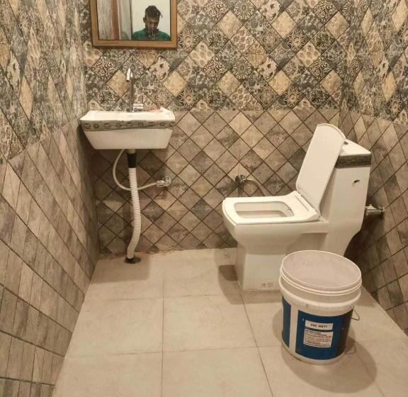 هتل Oyo 81039 Green Paradise Guest House