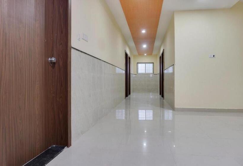فندق Spot On Sayadri Lodge