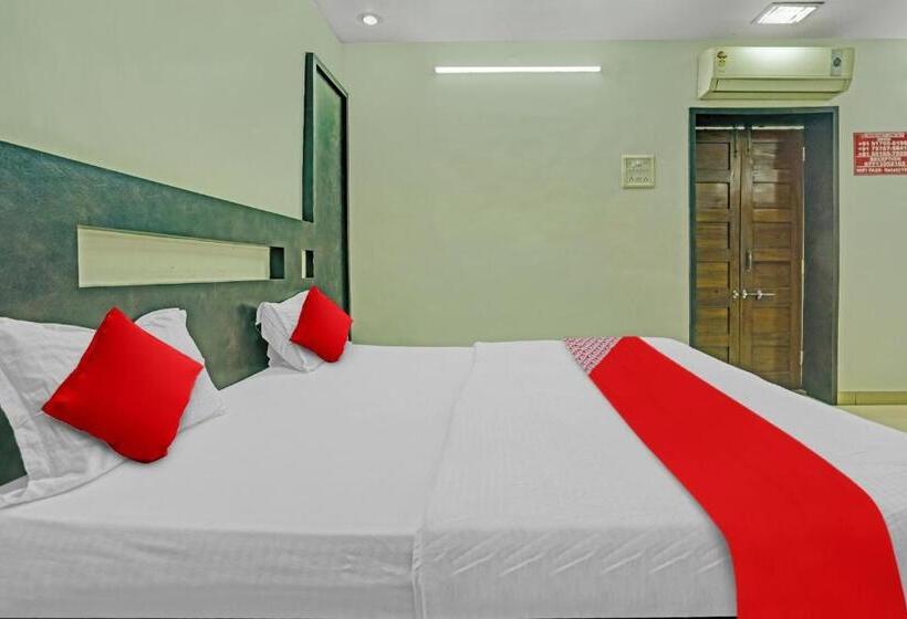 Flagship Hotel Pragya 4