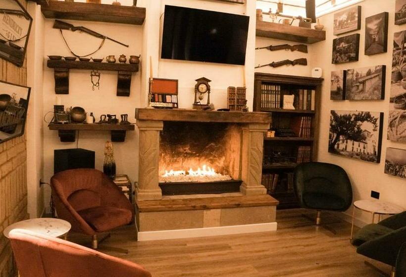 هتل Boutique El Carmel