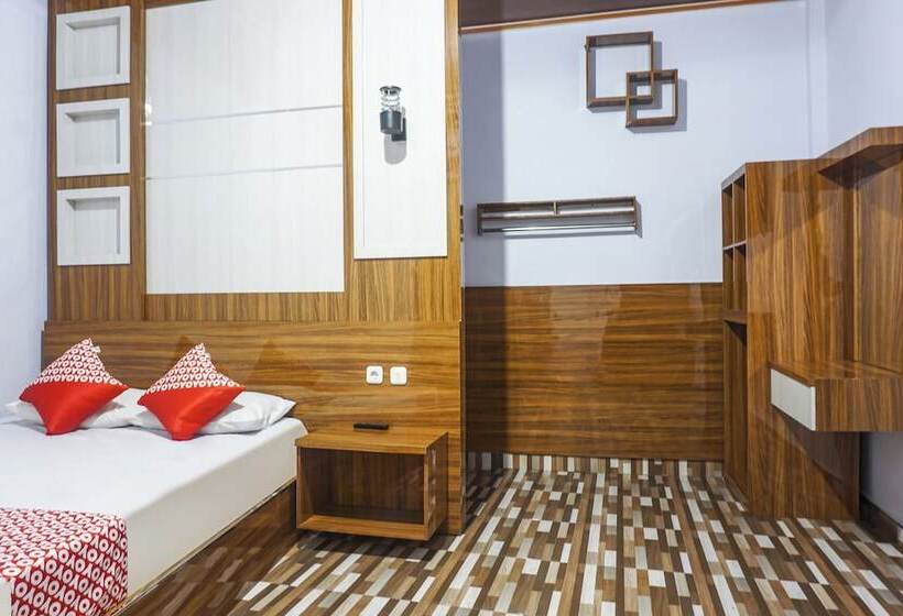 هتل Oyo 90925 Penginapan Dafandra Beach