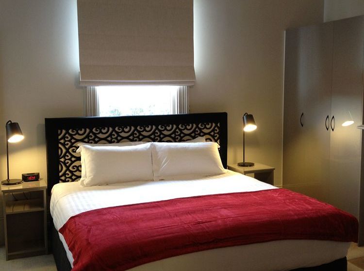 تختخواب و صبحانه Gregory House