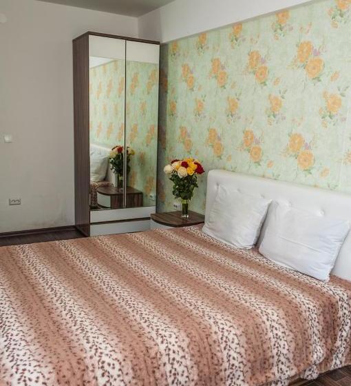 호텔 Irkutsk Hostel On Baykalskaya