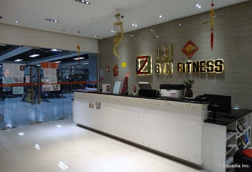 هتل Lido De Paris