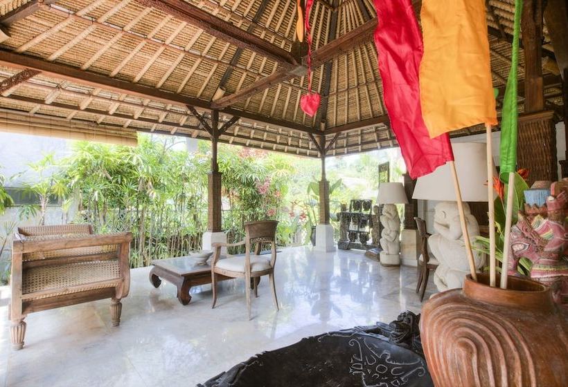 Fotos del hotel Royal Villa Jepun:  5