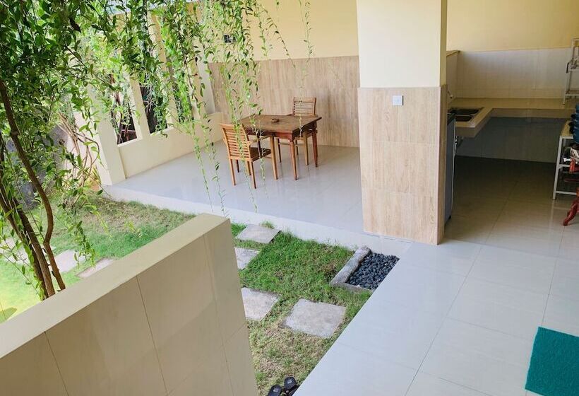 ペンション Surya Pandawa Homestay
