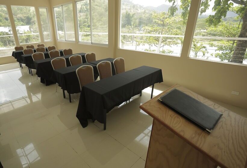 منتجع Green Canyon Leisure Farms