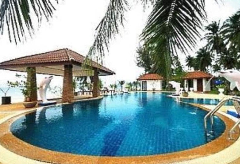 هتل Alongkot Beach Resort Khanom