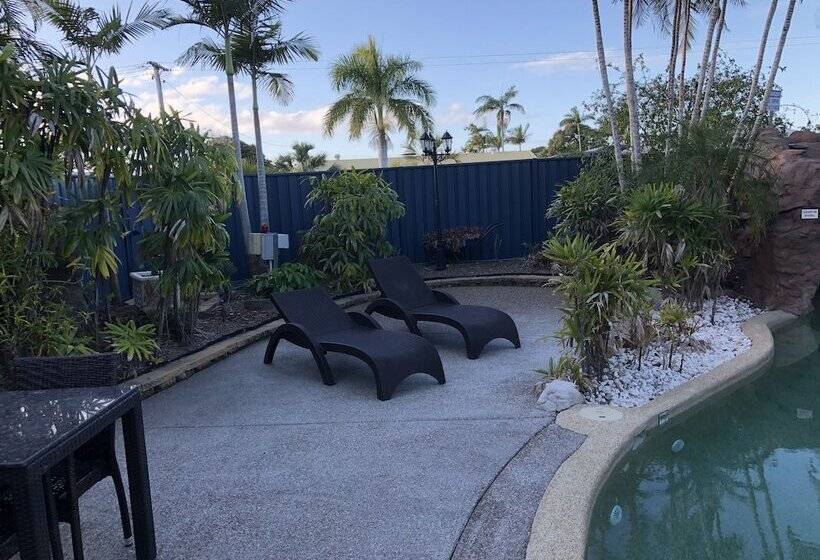 בית מלון כפרי Grange Resort Hervey Bay